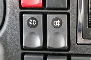 ���� ������D9 197���� 4X2 6.8�������ػ���(����)ͼƬ