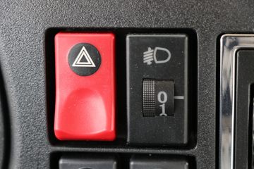 ���� ������D9 197���� 4X2 6.8�������ػ���(����)ͼƬ