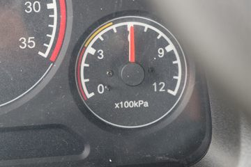 ���� ������D9 197���� 4X2 6.8�������ػ���(����)ͼƬ