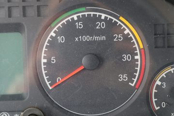 ���� ������D9 197���� 4X2 6.8�������ػ���(����)ͼƬ