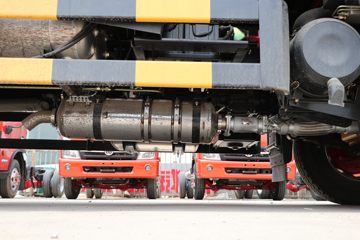 ���� ������D9 197���� 4X2 6.8�������ػ���(����)ͼƬ