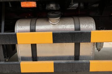 ���� ������D9 197���� 4X2 6.8�������ػ���(����)ͼƬ