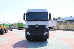 奔驰 新Actros重卡 420马力 4X2牵引车(型号1842LS)