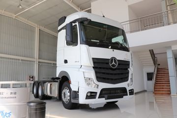 奔驰 新Actros重卡 450马力 6X4牵引车(型号2645)