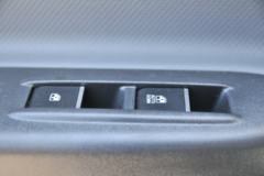 江淮 帅铃Q6 152马力 3.85米排半仓栅式轻卡(轴距3308)(HFC5043CCYP71K1C2V)