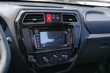�ƿ�ŷ�� V5 1.6L 105���� ����/CNG 3.61�׵�������΢��(����)ͼƬ