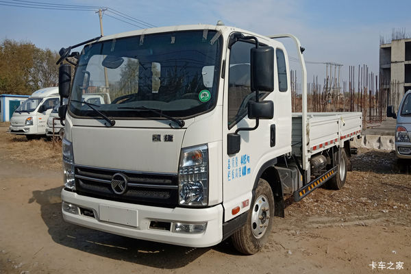 凯马 凯捷M3 130马力 3.83米排半栏板轻卡(锡柴)(KMC1042A33P5)