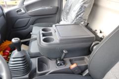 福田 欧马可S3系 131马力 4X2 4.04米冷藏车(红宇牌)(HYJ5040XLCB17)