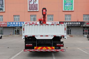 华菱之星&nbsp;随车吊外观图片