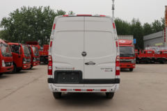 福田商务车 图雅诺S 177马力 2.8T柴油 长轴封闭货车