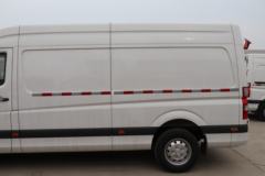 福田商务车 图雅诺S 177马力 2.8T柴油 长轴封闭货车