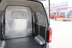 东风小康K05S  实用型 88马力 5座 1.2L厢式运输车