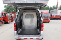 东风小康K05S  实用型 88马力 5座 1.2L厢式运输车
