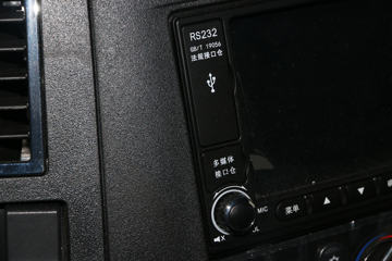 ���� ������D12�п� 220���� 4X2 9.75����������ʽ�ػ���ͼƬ