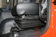 东风 多利卡D12中卡 220马力 4X2 9.75米翼开启厢式载货车(EQ5181XYKL9BDKAC)