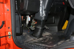 东风 多利卡D12中卡 220马力 4X2 9.75米翼开启厢式载货车(EQ5181XYKL9BDKAC)