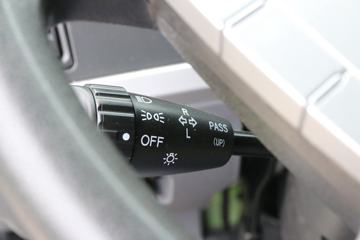 �ൺ��� ��V 220���� 6X2 5.2����ж��ͼƬ