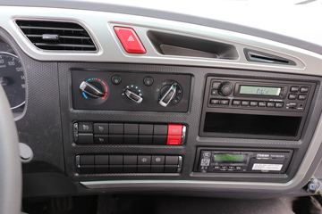  ŷRϵ 220 7.8Űʽػ()(BJ5166XXY-2A)ͼƬ