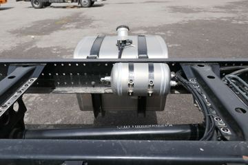  ŷRϵ 220 7.8Űʽػ()(BJ5166XXY-2A)ͼƬ