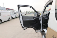 福田商务车 风景G9 2020款 商运版 129马力 2.0L汽油 6座 检测车(国六)