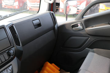 ���� ŷ����S3ϵ 160���� 4X2 �Ű��Ῠ����ͼƬ