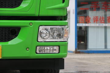 �ൺ��� ��V 220���� 6X2 4.8����ж��ͼƬ