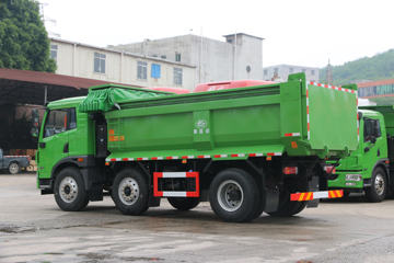 �ൺ��� ��V 220���� 6X2 4.8����ж��ͼƬ