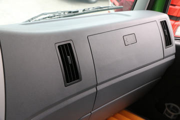 �ൺ��� ��V 220���� 6X2 4.8����ж��ͼƬ
