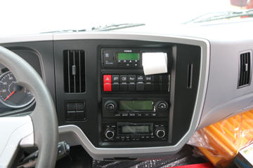 �ൺ��� ��V 220���� 6X2 4.8����ж��ͼƬ