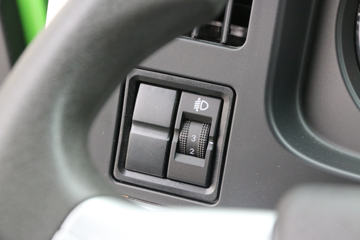 �ൺ��� ��V 220���� 6X2 4.8����ж��ͼƬ