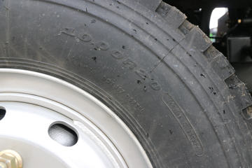 �ൺ��� ��V 220���� 6X2 4.8����ж��ͼƬ