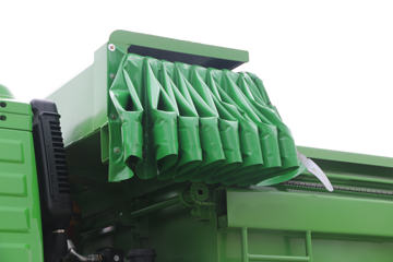 �ൺ��� ��V 220���� 6X2 4.8����ж��ͼƬ