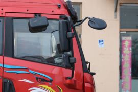 龙V&nbsp;载货车外观                                                图片