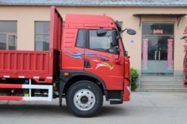 龙V&nbsp;载货车外观                                                图片