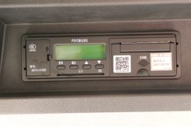 龙V&nbsp;载货车驾驶室                                               图片