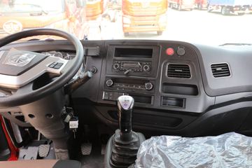 �ൺ��� ��V�п� 2.0�� 220���� 4X2 6.75�������ػ���(����)(CA1168PK15L2E6A80)ͼƬ