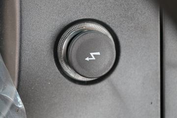 �ൺ��� ��V�п� 2.0�� 220���� 4X2 6.75�������ػ���(����)(CA1168PK15L2E6A80)ͼƬ