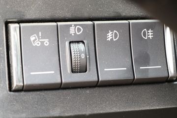 �ൺ��� ��V�п� 2.0�� 220���� 4X2 6.75�������ػ���(����)(CA1168PK15L2E6A80)ͼƬ