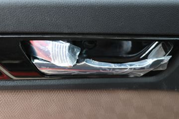 �ൺ��� ��V�п� 2.0�� 220���� 4X2 6.75�������ػ���(����)(CA1168PK15L2E6A80)ͼƬ