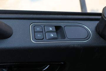 �ൺ��� ��V�п� 2.0�� 220���� 4X2 6.75�������ػ���(����)(CA1168PK15L2E6A80)ͼƬ