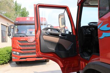 �ൺ��� ��V�п� 2.0�� 220���� 4X2 6.75�������ػ���(����)(CA1168PK15L2E6A80)ͼƬ