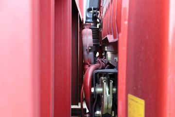 �ൺ��� ��V�п� 2.0�� 220���� 4X2 6.75�������ػ���(����)(CA1168PK15L2E6A80)ͼƬ