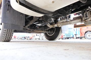 �ൺ��� ��V�п� 2.0�� 220���� 4X2 6.75�������ػ���(����)(CA1168PK15L2E6A80)ͼƬ