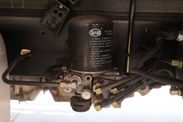 �ൺ��� ��V�п� 2.0�� 220���� 4X2 6.75�������ػ���(����)(CA1168PK15L2E6A80)ͼƬ