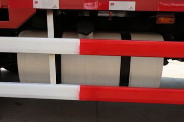 �ൺ��� ��V�п� 2.0�� 220���� 4X2 6.75�������ػ���(����)(CA1168PK15L2E6A80)ͼƬ