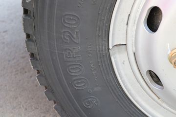 �ൺ��� ��V�п� 2.0�� 220���� 4X2 6.75�������ػ���(����)(CA1168PK15L2E6A80)ͼƬ