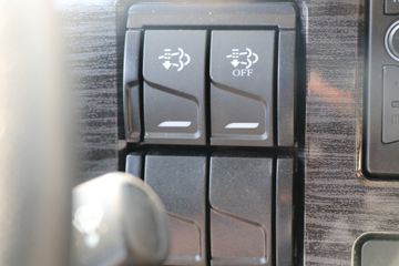 �ൺ��� JH6�ؿ� �캽�� 400���� 8X4 9.5�ײ�դʽ�ػ���(����)(CA5310CCYP25K15L7T4E6A80)ͼƬ