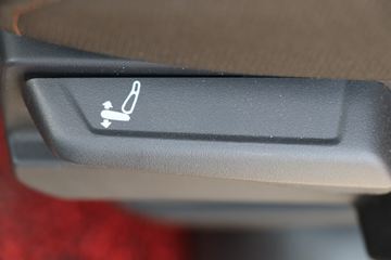 �ൺ��� JH6�ؿ� �캽�� 400���� 8X4 9.5�ײ�դʽ�ػ���(����)(CA5310CCYP25K15L7T4E6A80)ͼƬ