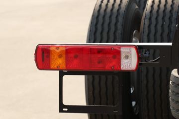 �ൺ��� JH6�ؿ� �캽�� 400���� 8X4 9.5�ײ�դʽ�ػ���(����)(CA5310CCYP25K15L7T4E6A80)ͼƬ