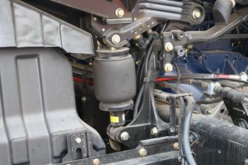 �ൺ��� JH6�ؿ� �캽�� 400���� 8X4 9.5�ײ�դʽ�ػ���(����)(CA5310CCYP25K15L7T4E6A80)ͼƬ